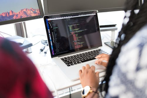 WooCommerce vs Shopify Development WooCommerce vs Shopify Development